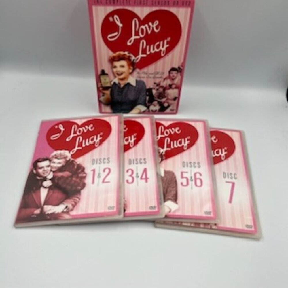 I Love‎ Lucy 7 DVD Boxed Set Season 1 With 35 Episodes English and Spanish